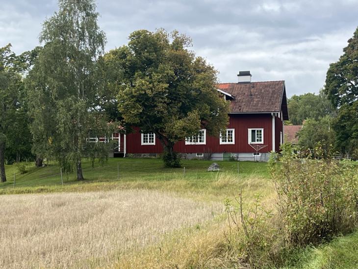 Bostad Hål stora huset Nyköping