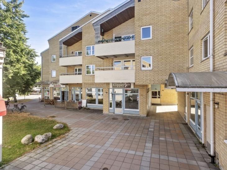 Bostad Gribbylunds torg Täby